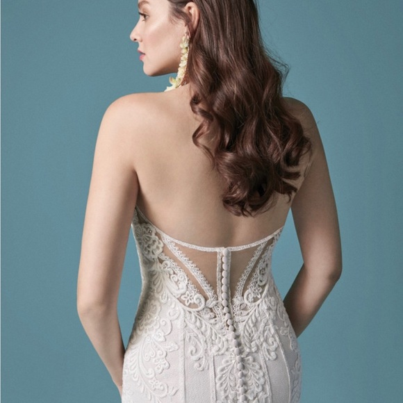 Maggie Sottero wedding dress model # 20MS683 . - Picture 2 of 8